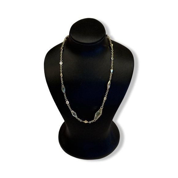 Elegant Gold Necklace - Picture 1 of 6